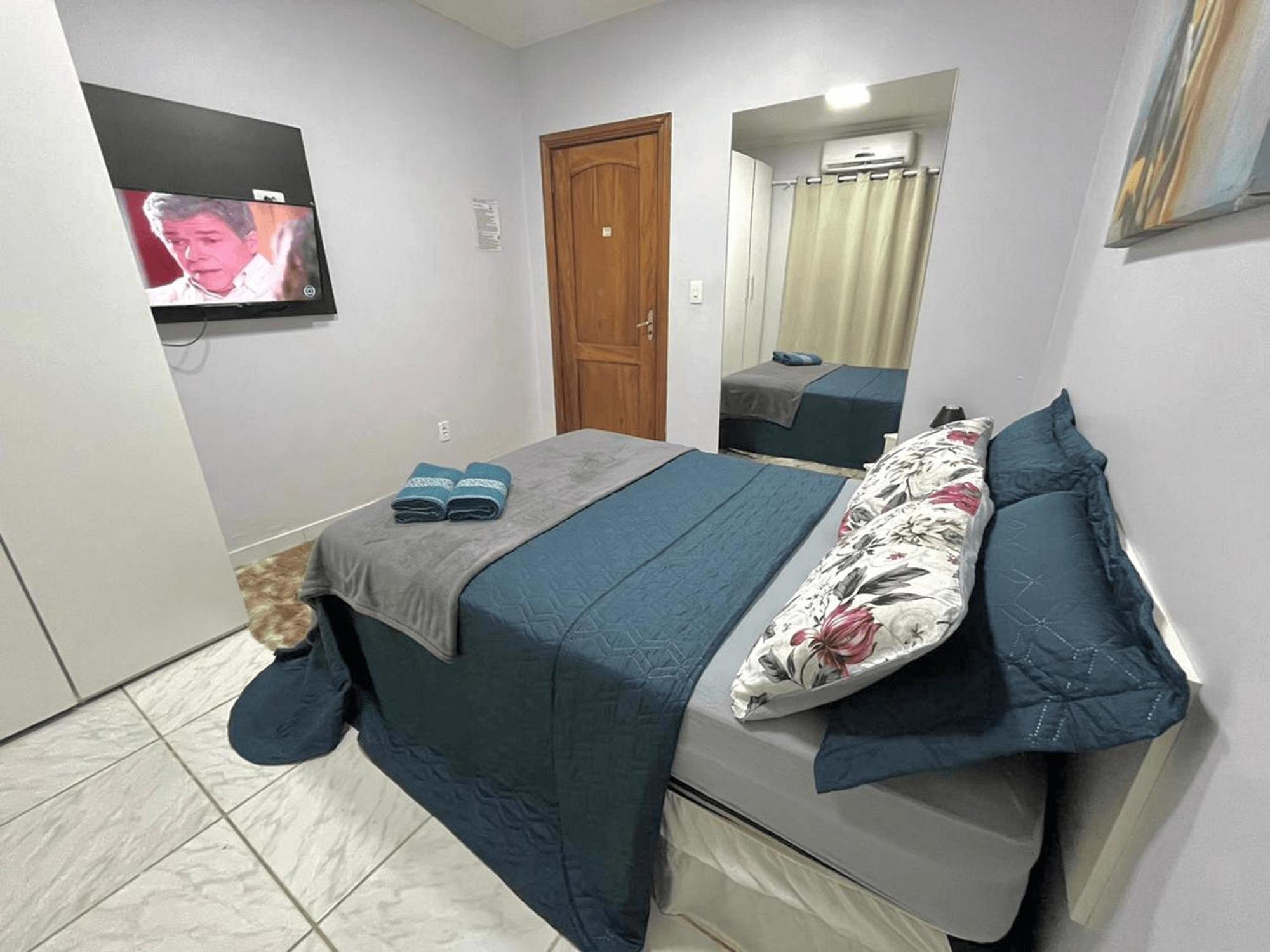 - Dom Pedro I Hotel